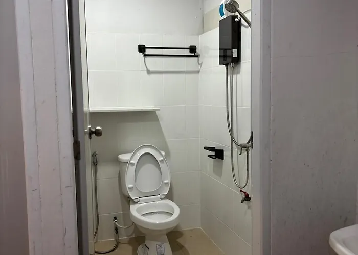 House 300m Mrt 1 Car Park Price 度假居 *